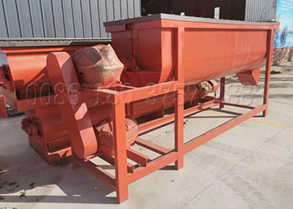 http://fertilizerproductionlines.com/wp-content/uploads/2019/12/Single-Shaft-Organic-fertilizer-powder-blending-machine.jpg