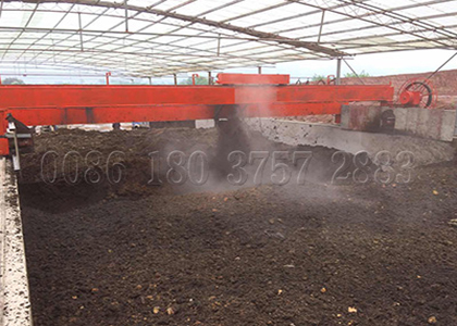 Wheel Type Compost Turner