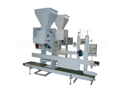 Packing machine for fertilizer products bagging